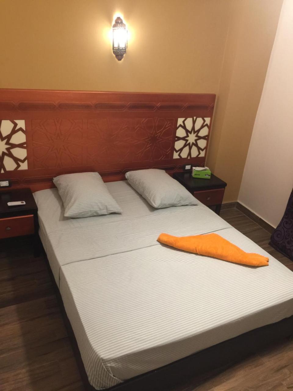 H100 Pyramids View Hostel Giza ภายนอก รูปภาพ
